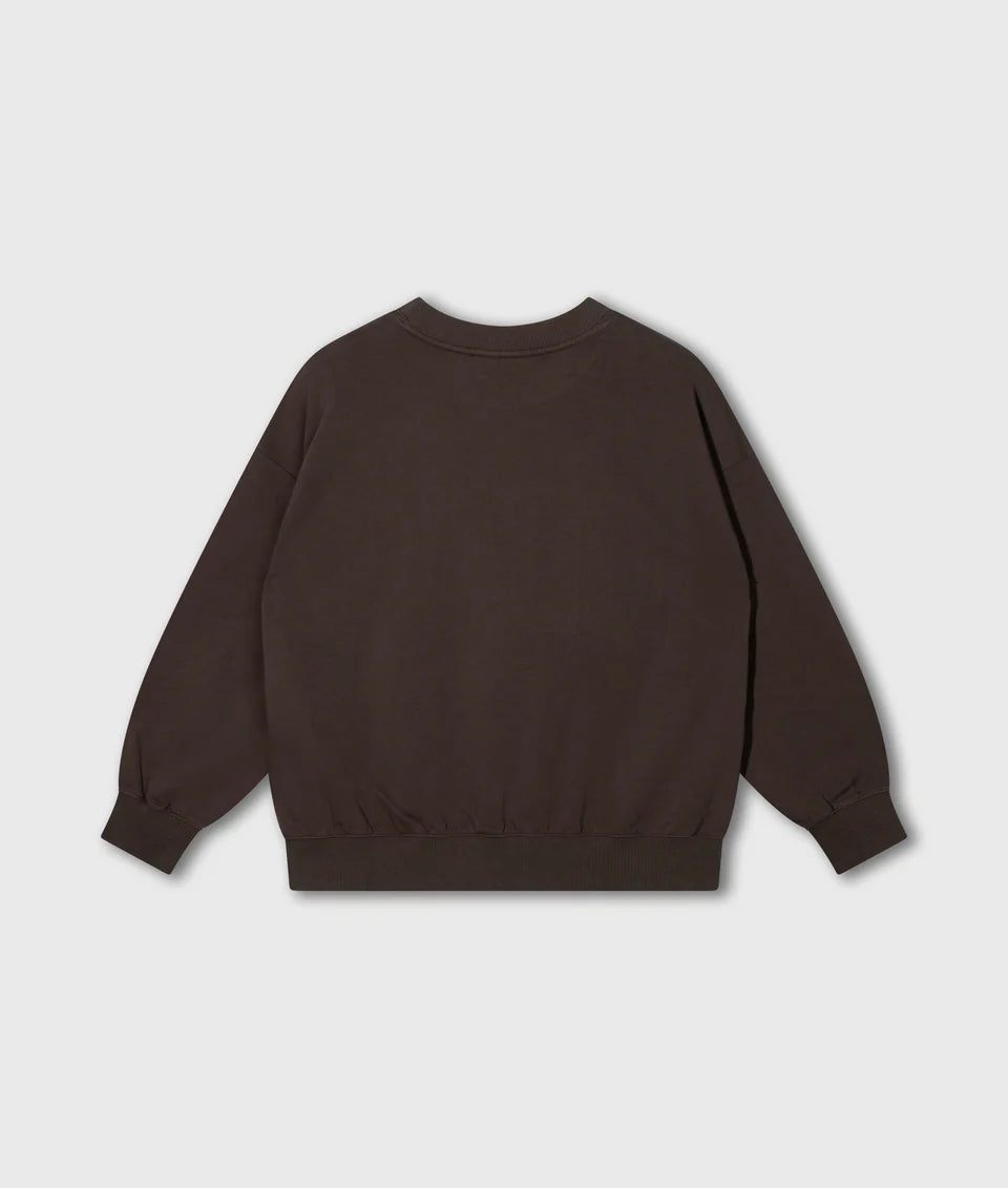 10DAYS Sweater Baseball in Light Shiitake met oversized pasvorm achterkant
