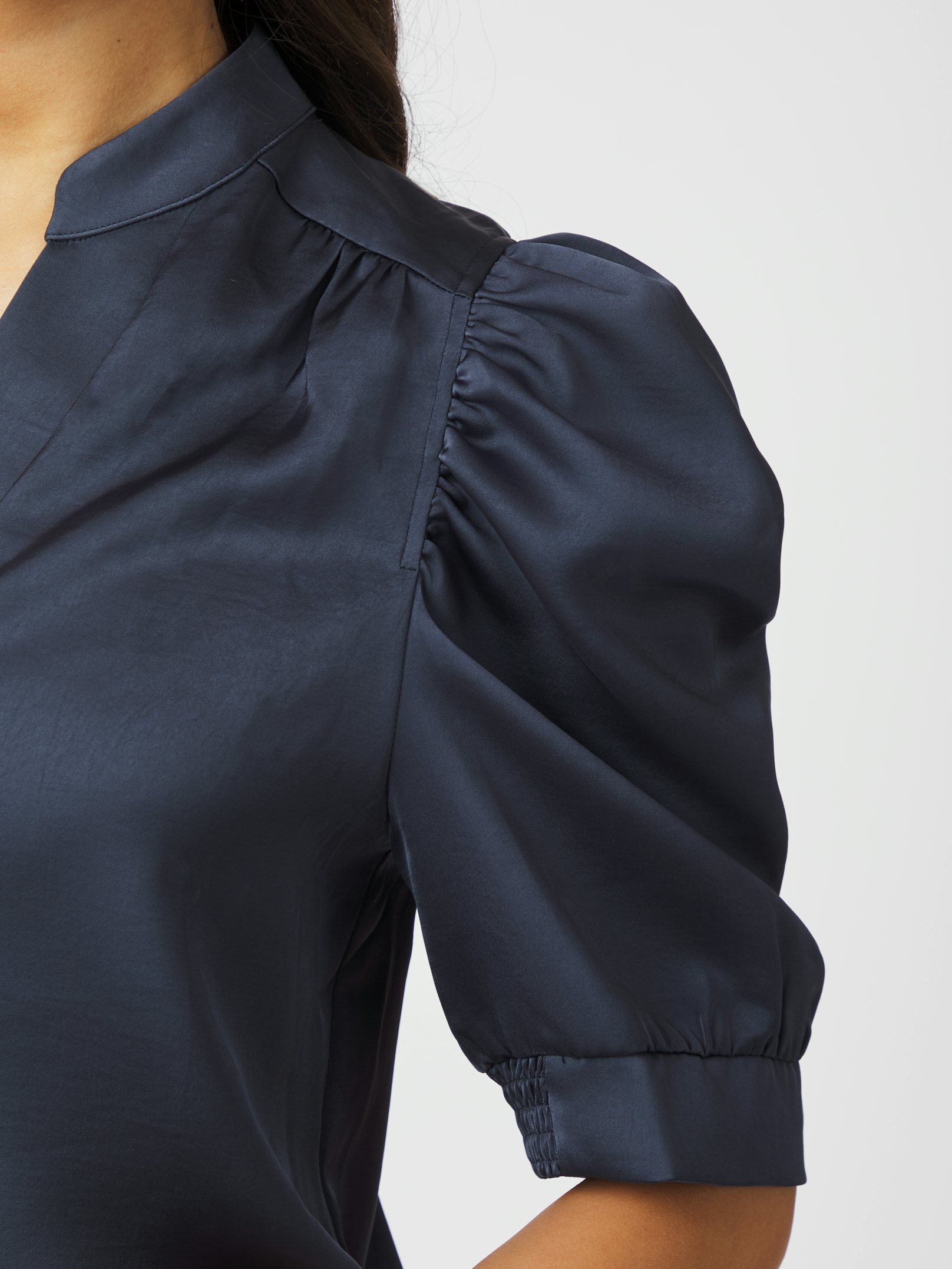 Neo Noir blouse Roella 162590 678