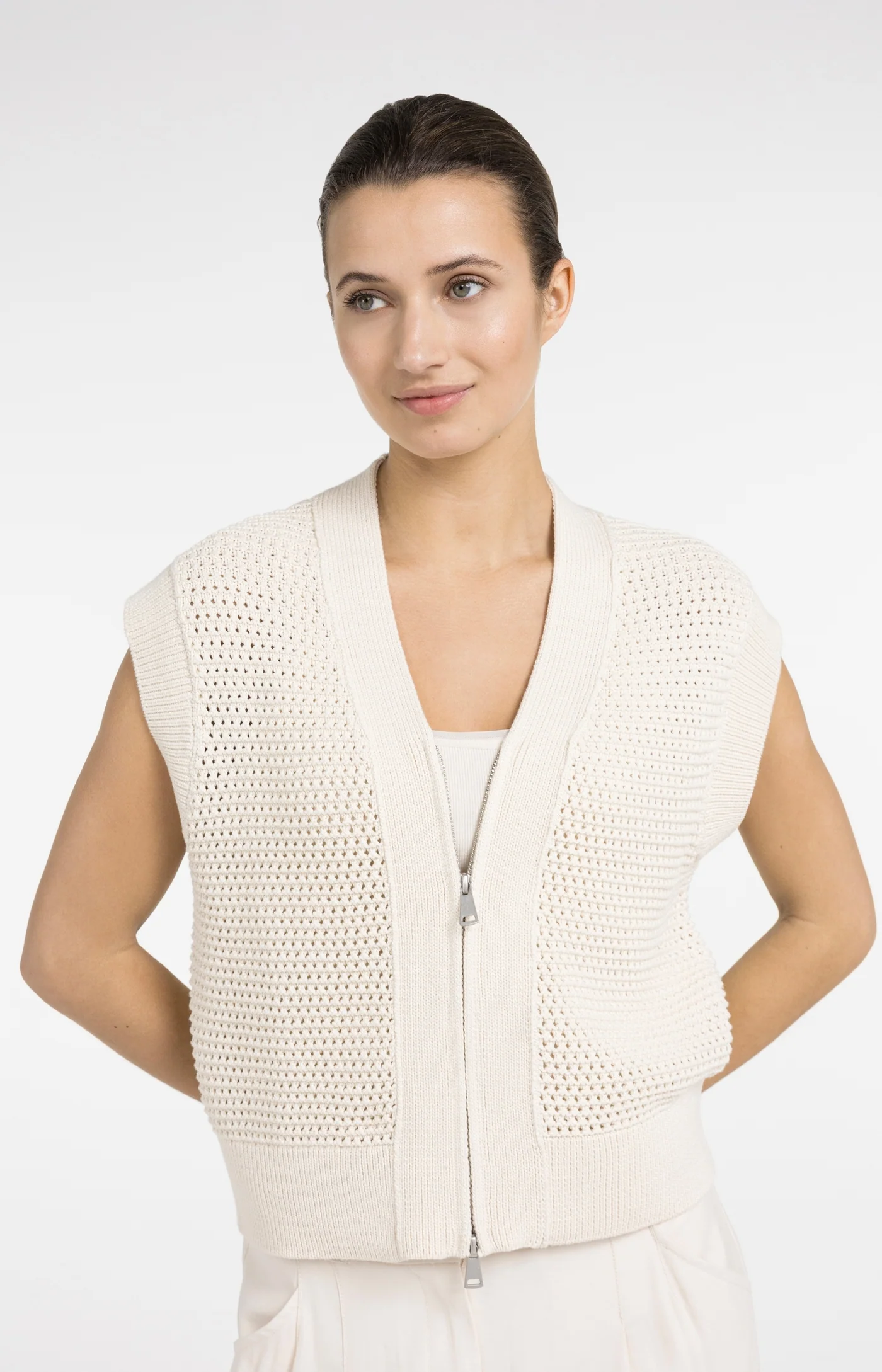 YAYA vest 01-010154-604 99058