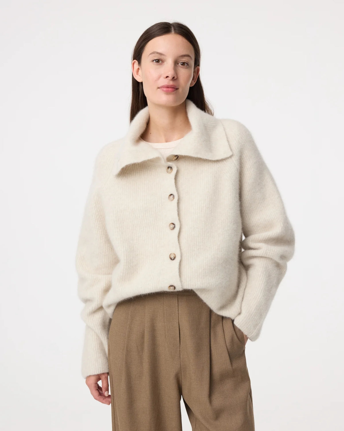 Knit-ted Milo vest in Greige voorzijde
