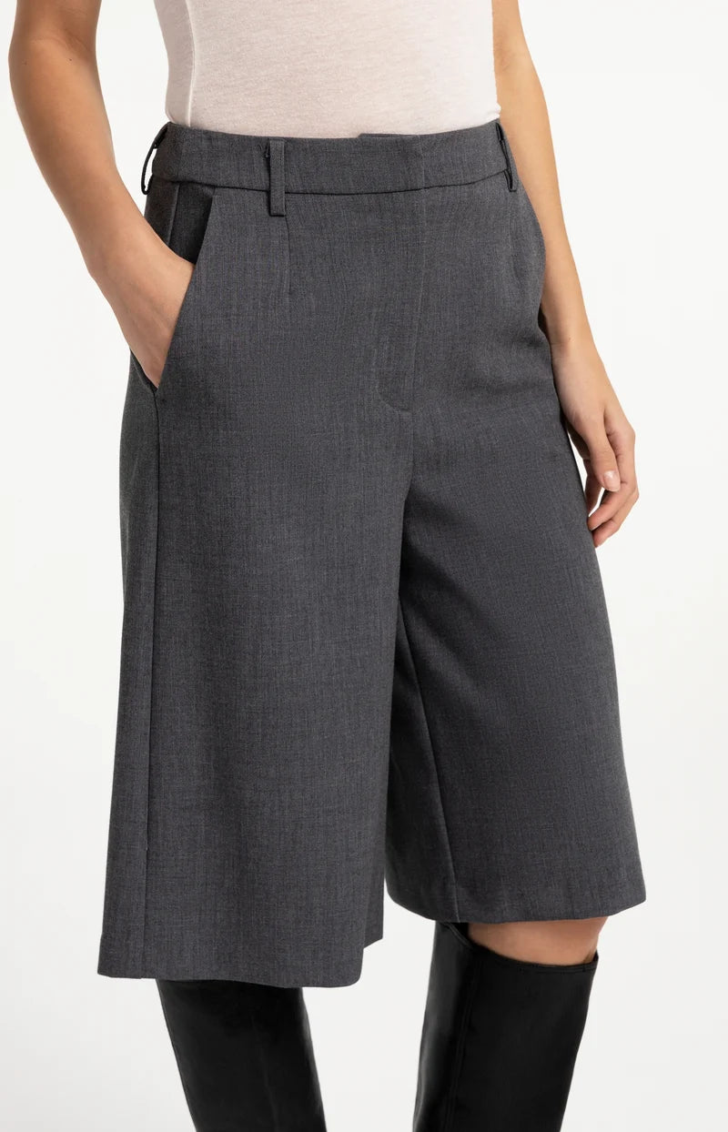 YAYA short 01-321045-609 99087