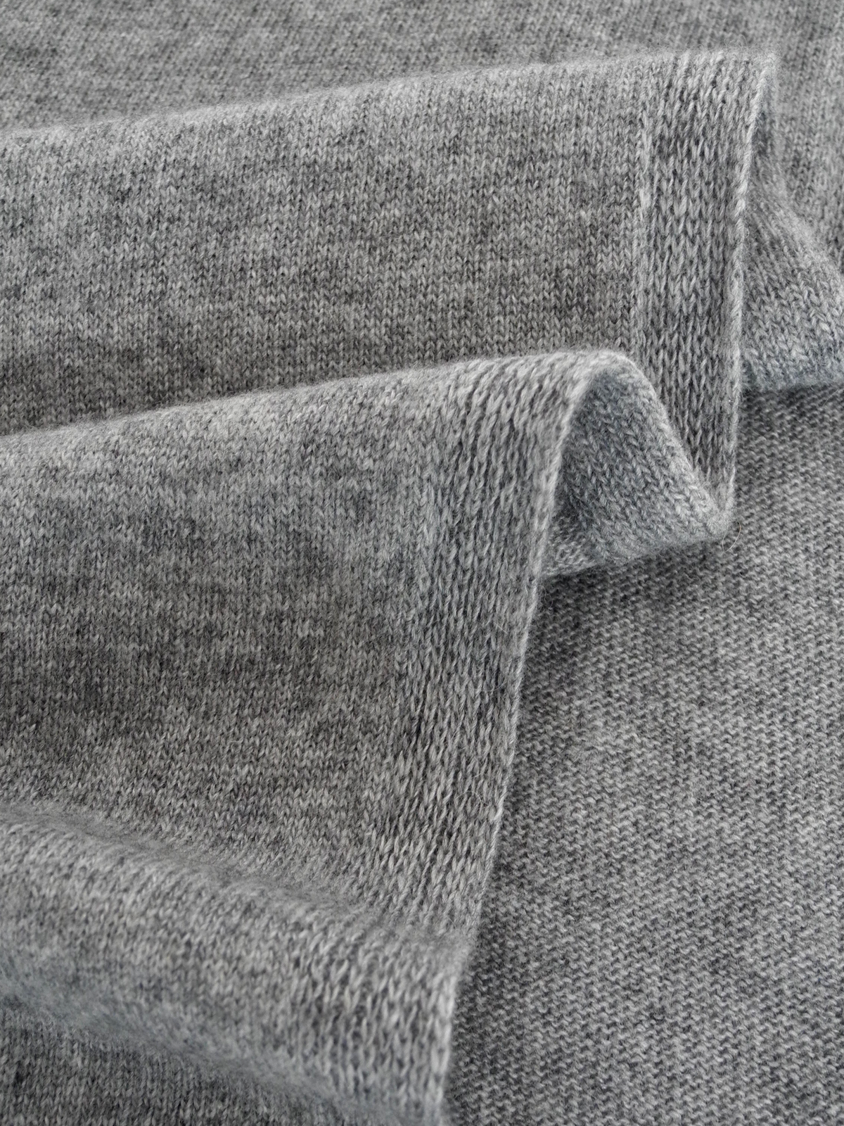 SjaalMania Cosy Chic travelwrap in Mid Grey Melee Detail