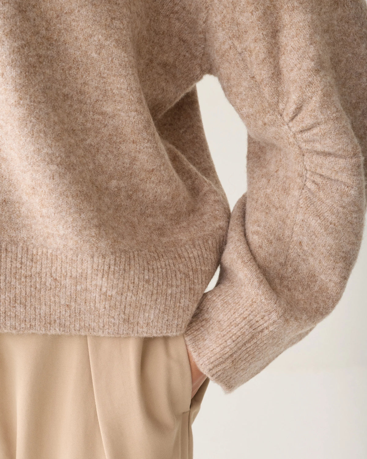 Summum boxy trui creme detail