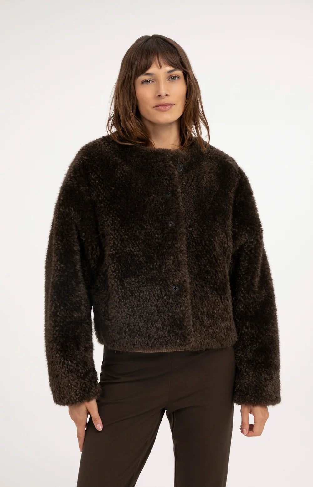 YAYA Jas Faux Fur Short in Delicioso Brown