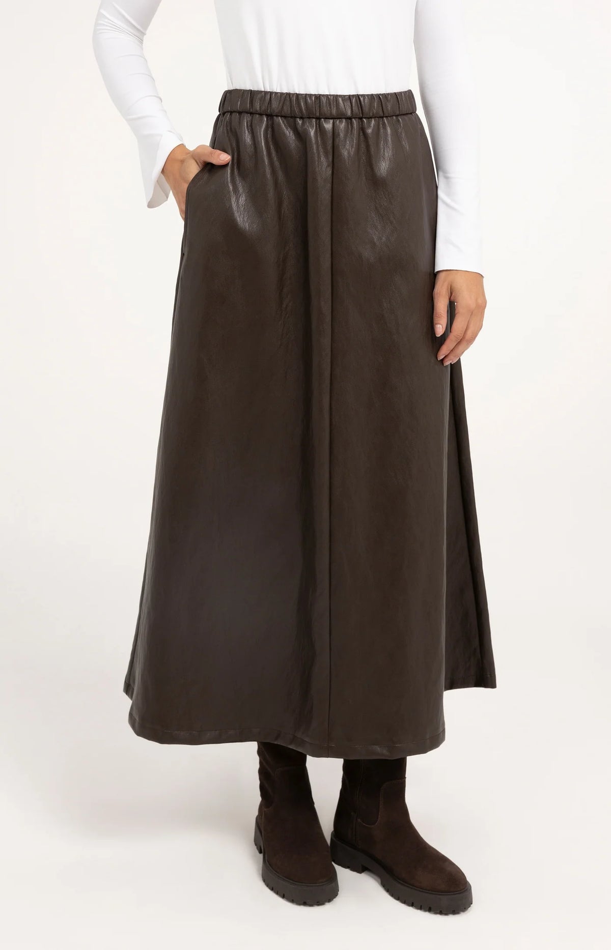 YAYA Rok Faux Leather Midi in Delicioso Brown