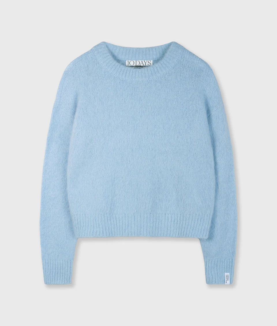 10DAYS Trui Hairy Knit in Angel Blue met relaxed fit