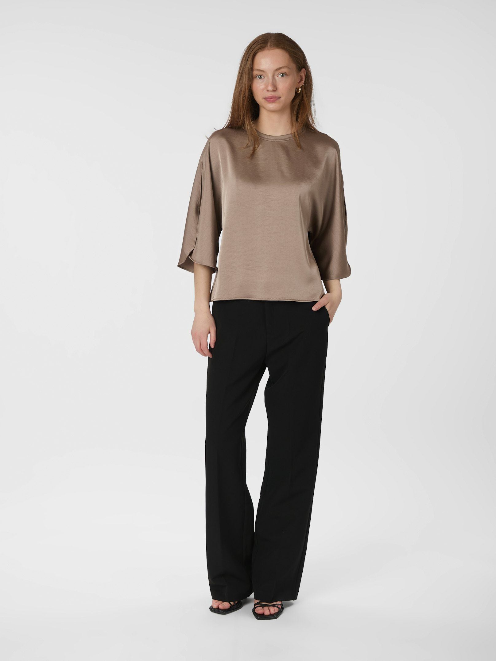 Neo Noir top Liora 165567 811