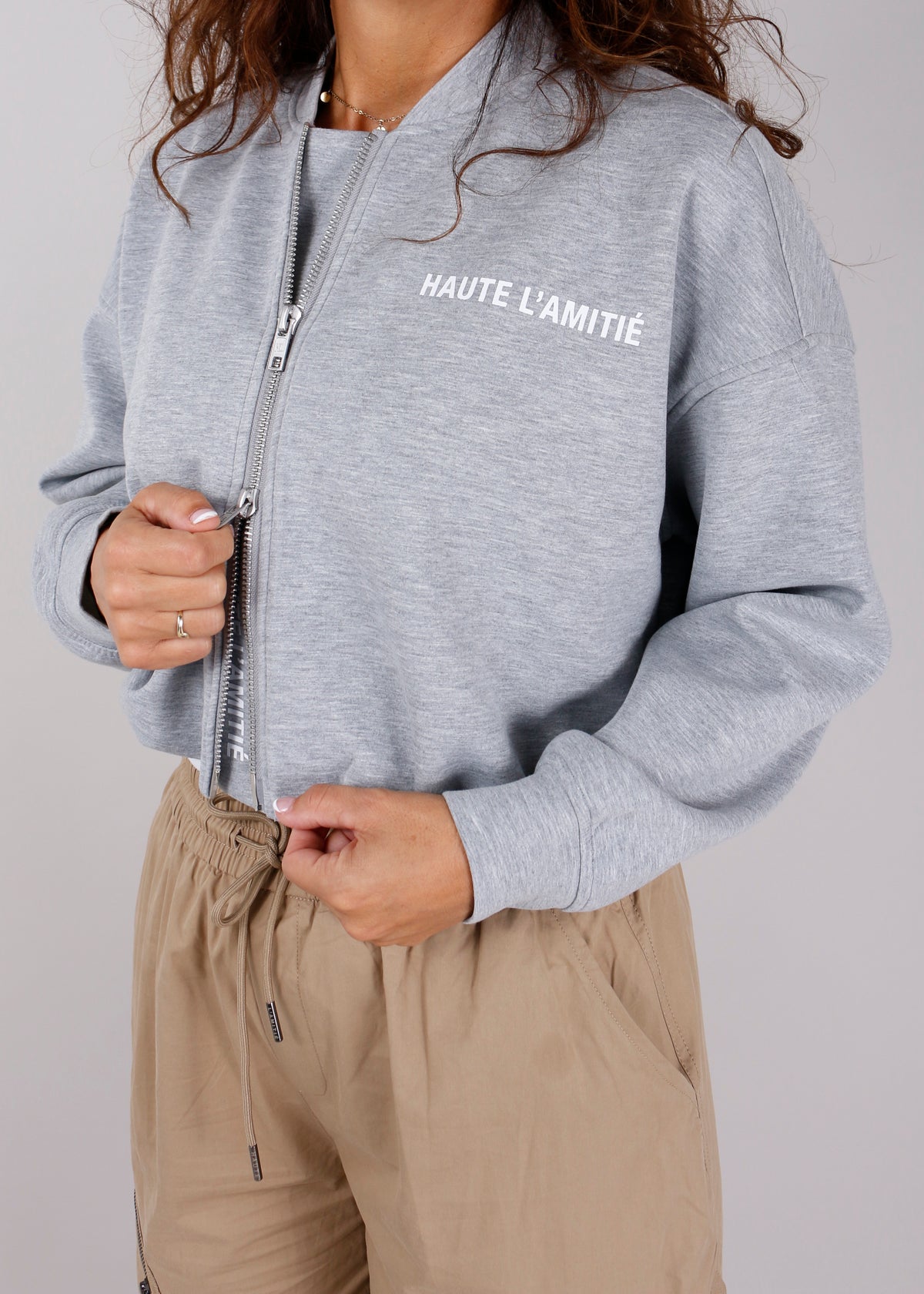 Haute L'Amitié Sweatvest Maxi Crop Zip - Grey Melange