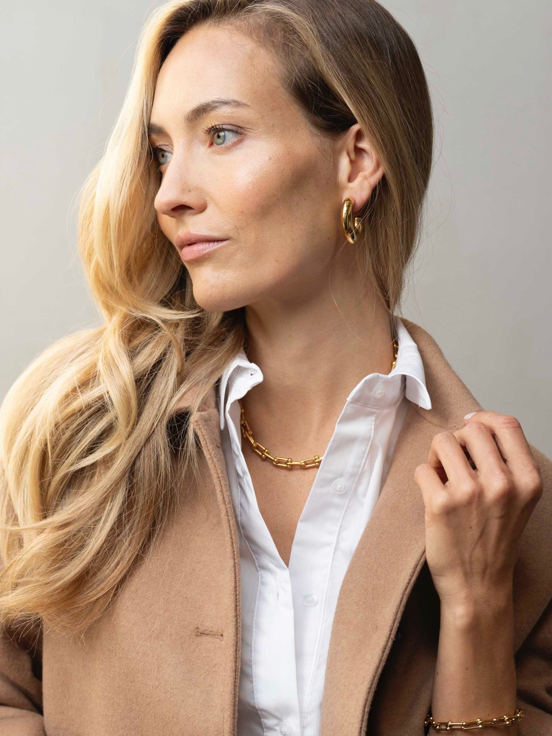 Ellen Beekmans hoop oorbellen