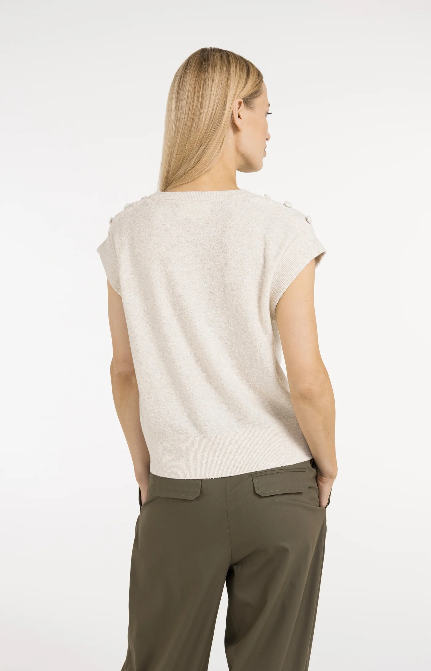 YAYA top 01-000584-604 990582