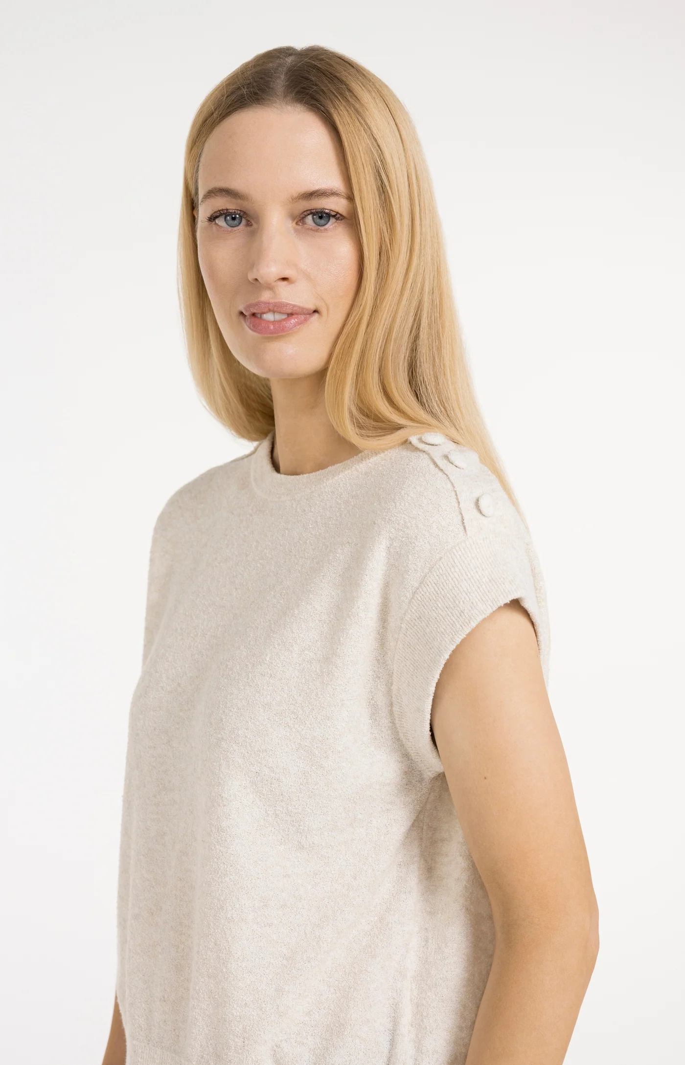 YAYA top 01-000584-604 990582