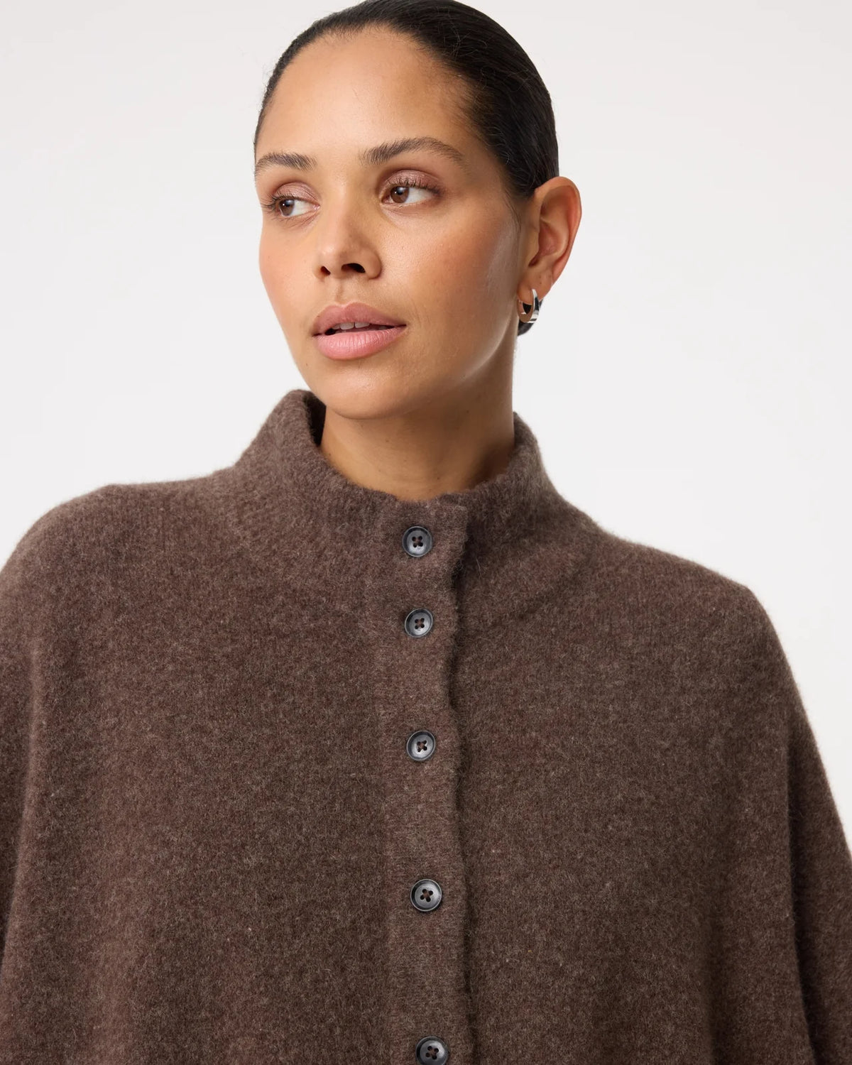 Detail van de zachte wolmix van de Knit-ted Tove