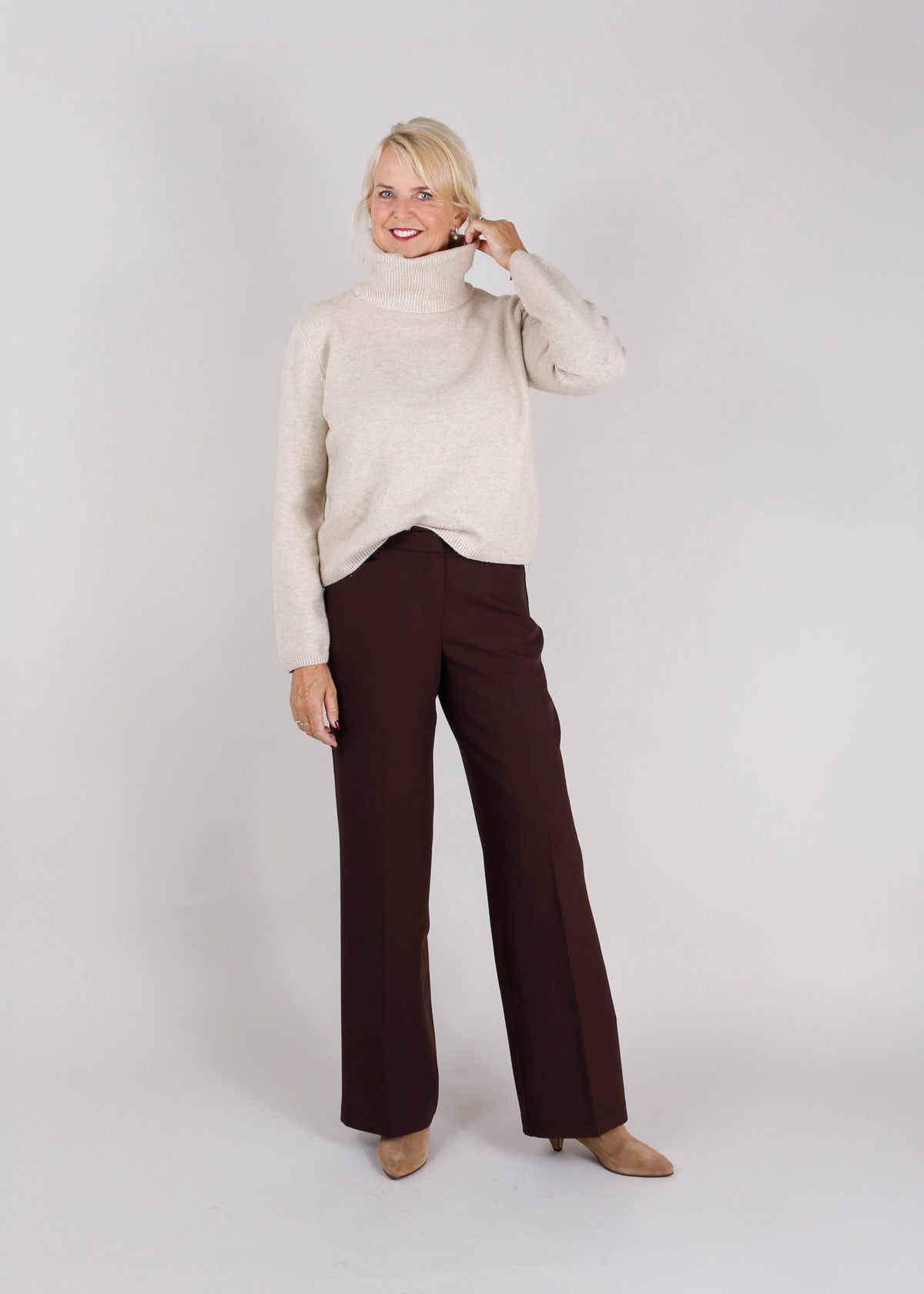La Vie Pantalon Emma in Brown met rechte wide leg pasvorm