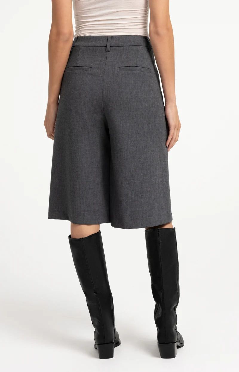 YAYA short 01-321045-609 99087
