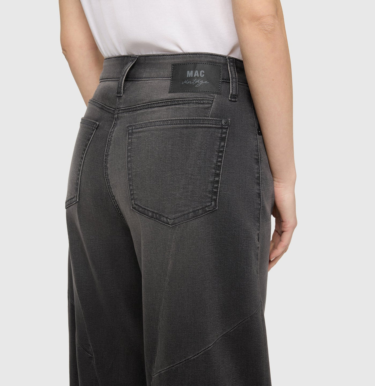 MAC Dakota Barrel Seam jeans in High Fashion Anthra Wash