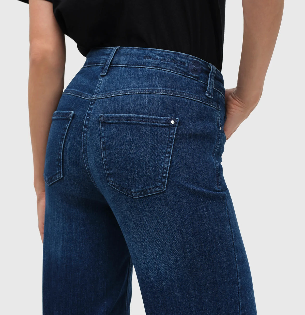 MAC Dream Wide Authentic jeans in Cobalt Authentic Wash