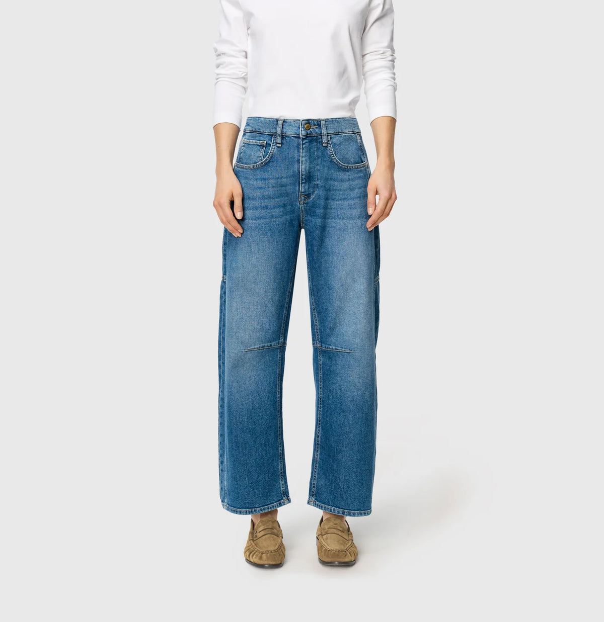 MAC Ohio barrel jeans in Mid Blue Use Wash