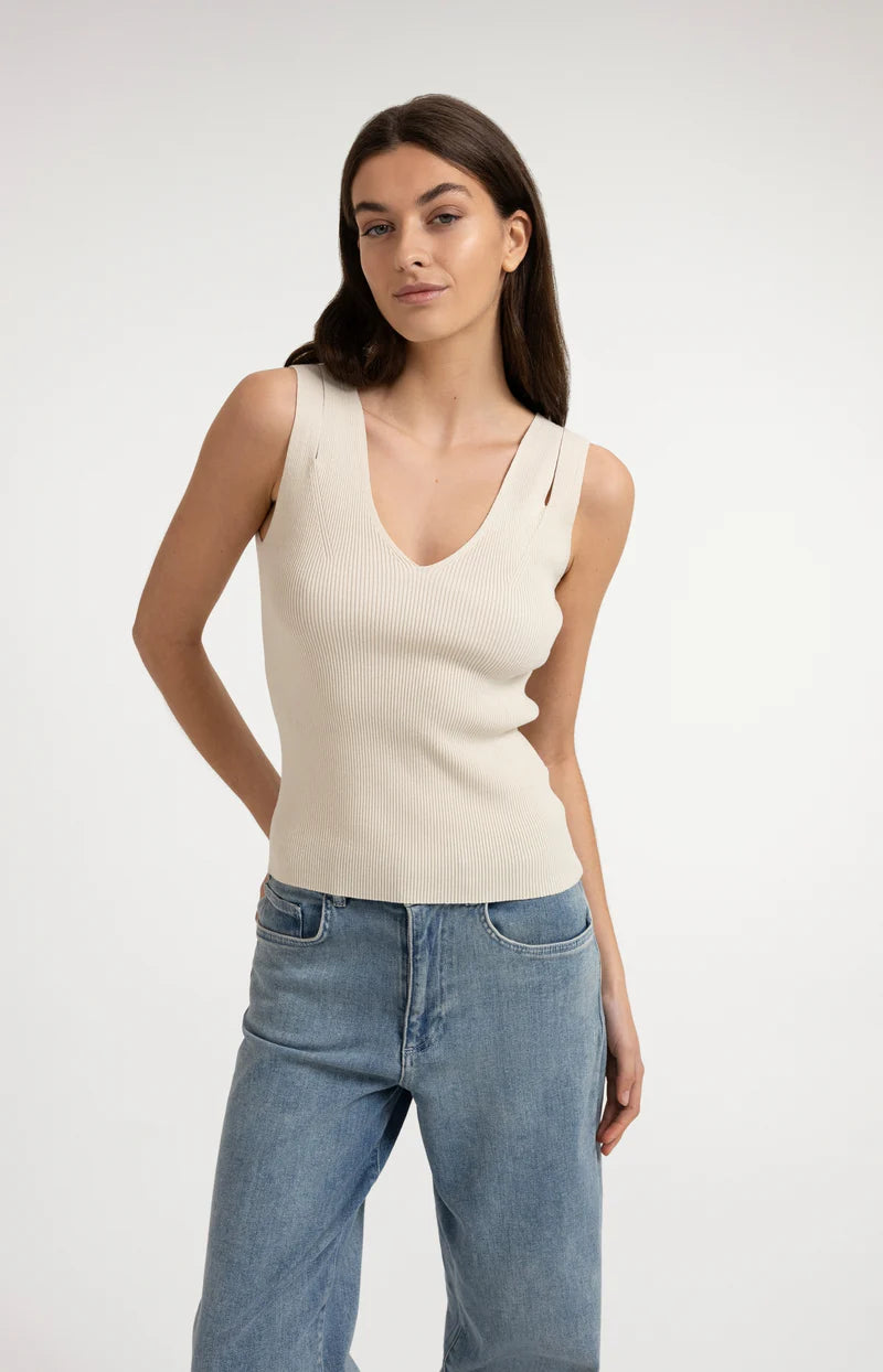 YAYA top 01-000602-607 99079