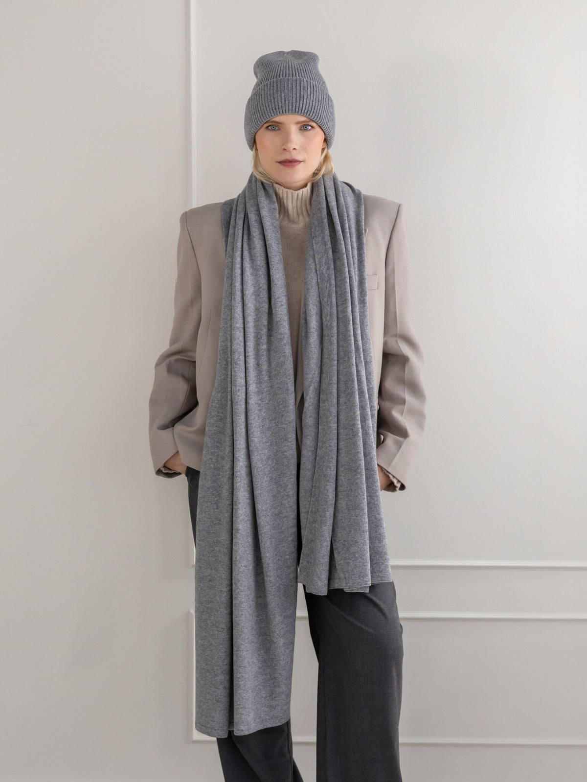 SjaalMania Cosy Chic travelwrap in Mid Grey Melee