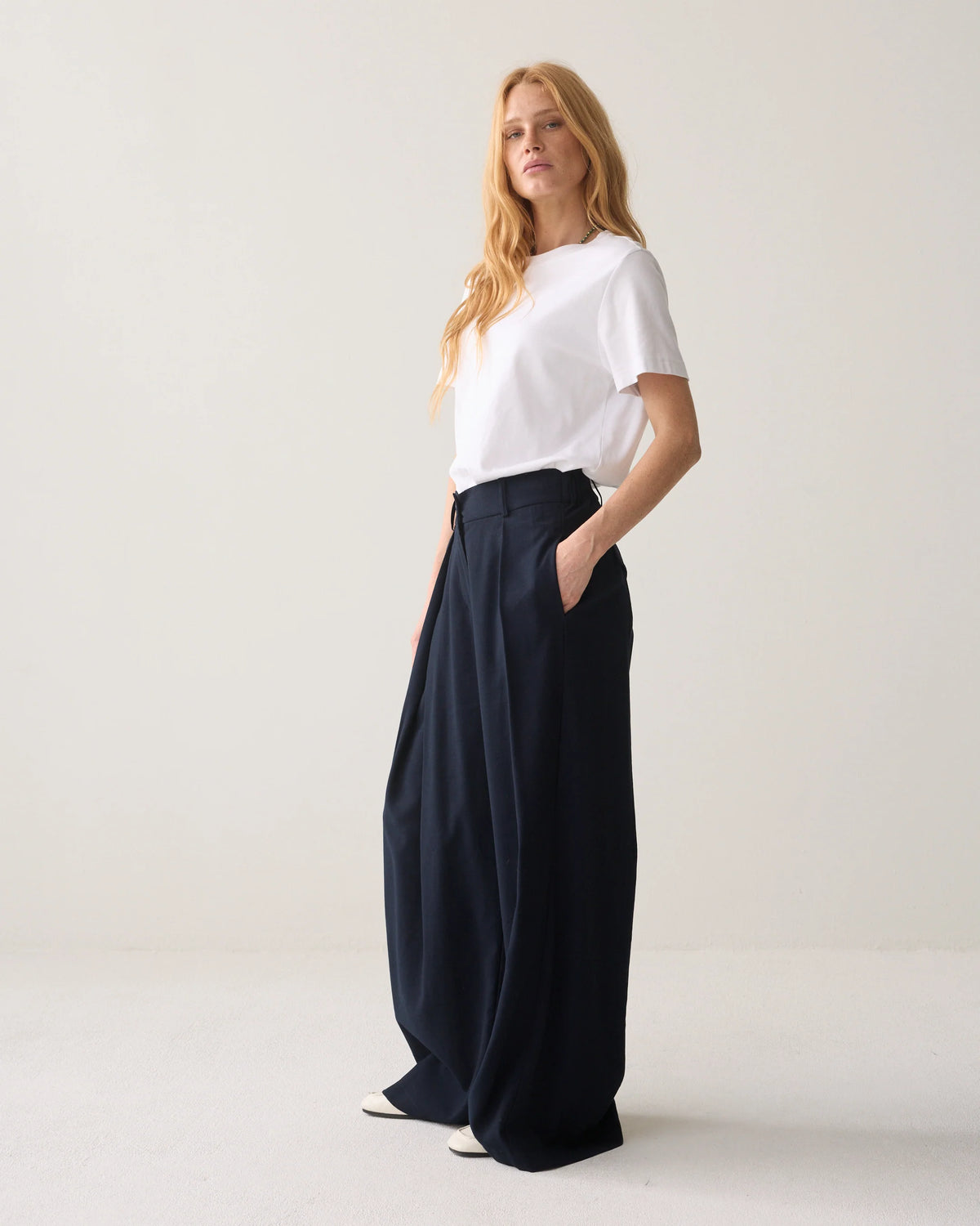 Summum blauwe broek met wijde pijpen zijkant