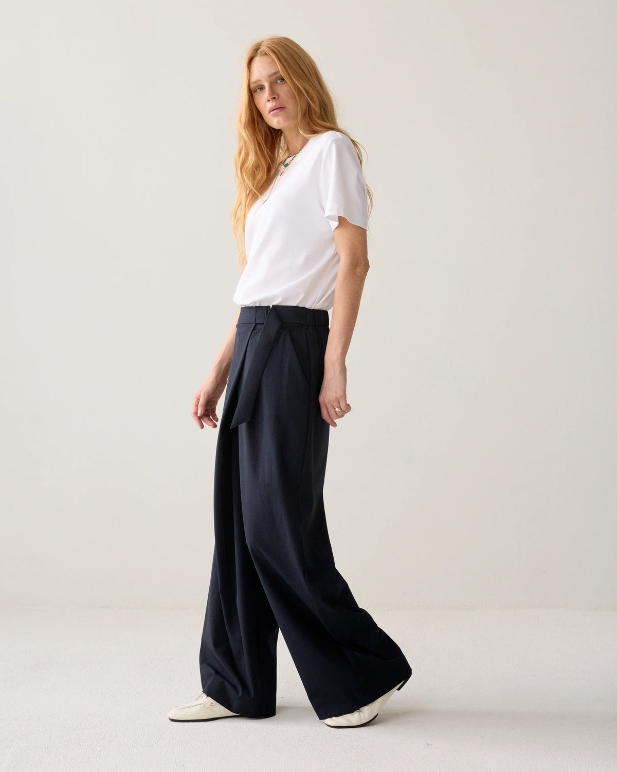 Summum overslagbroek met pinstripe in blauw zijkant