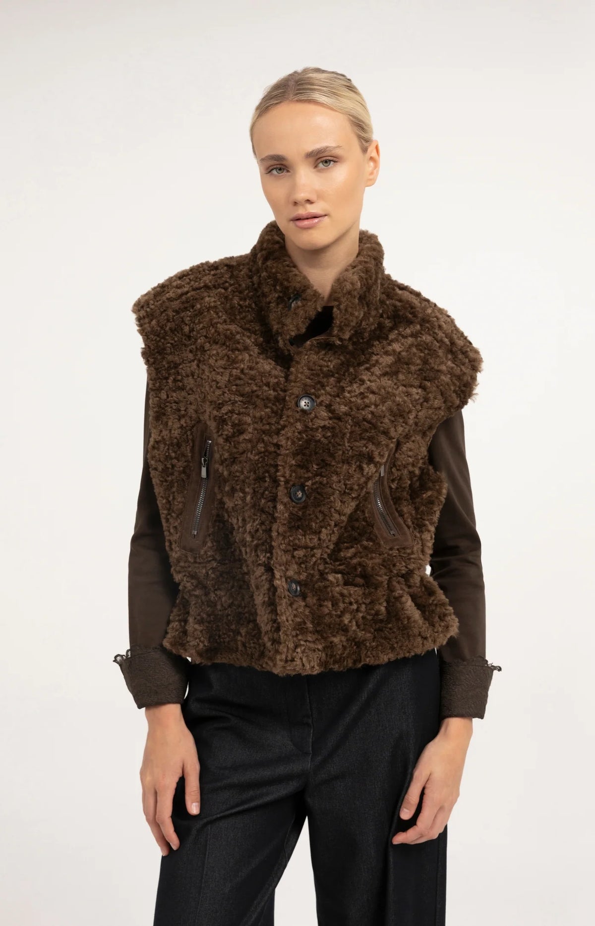 YAYA Bodywarmer Faux Shearling in Cocoa Brown
