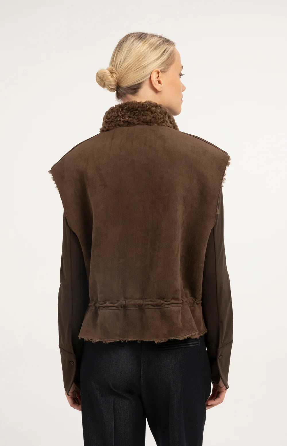 YAYA Bodywarmer Faux Shearling in Cocoa Brown