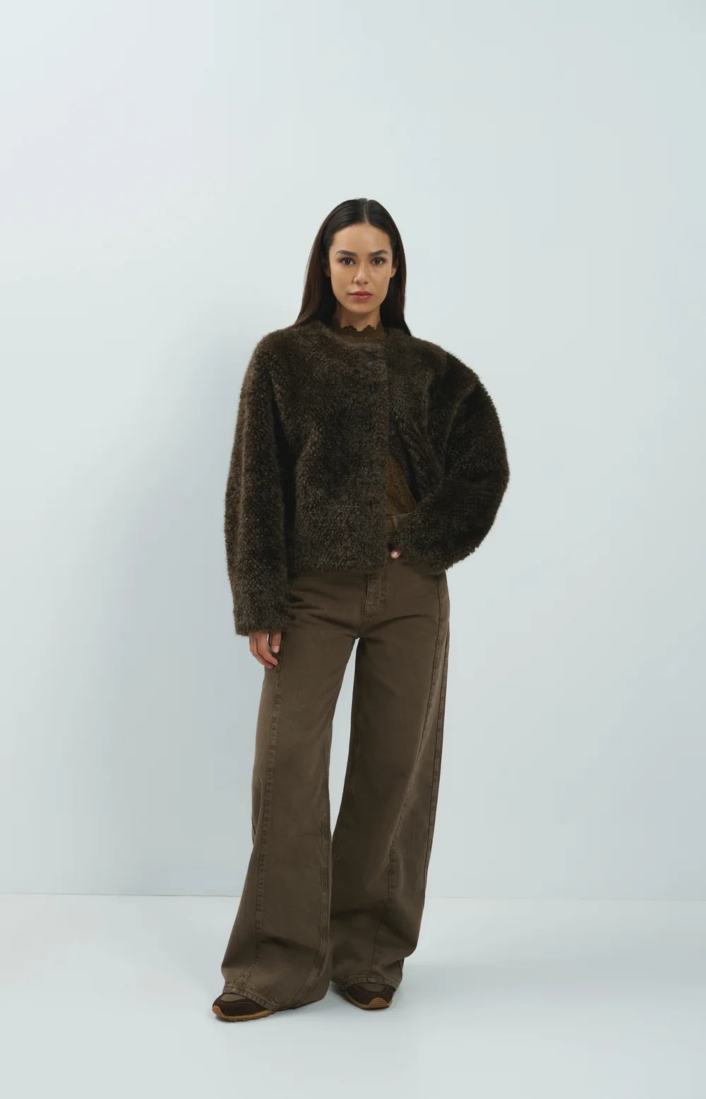 YAYA Jas Faux Fur Short in Delicioso Brown